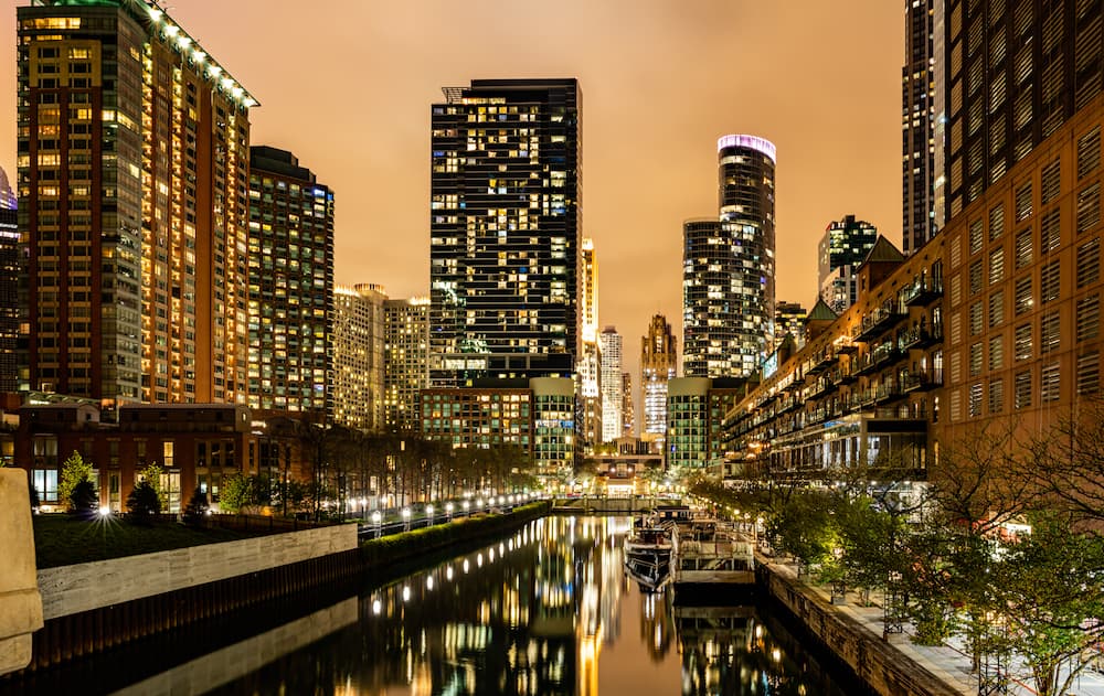 chicago city illuminated buildings in the evening 2024 12 07 16 22 48 utc 1.jpg